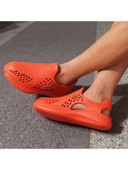 U.S. POLO ASSN. - Men Noan Orange Foam Walk Clogs