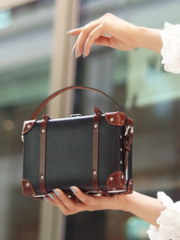 Nappa Dori - Steamer Sling Bag - Black