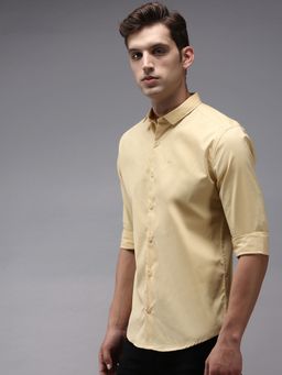 SHOWOFF - Men Yellow Collar Neck Solid Comfort Fit Shirt