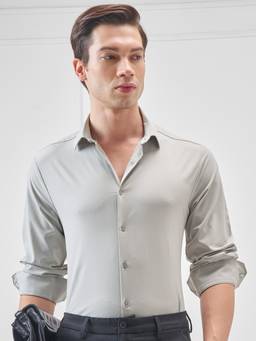 HIGHLANDER - Men Grey Lycra Stretched Solid Shirt