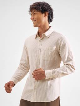 HIGHLANDER - Men Beige Button Down Vertical Stripes Slim Fit Casual Shirt