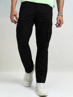 HIGHLANDER - Men Straight Fit Mid-Rise Cargos Trousers