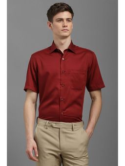 Louis Philippe - Men Maroon Classic Fit Solid Half Sleeves Formal Shirt