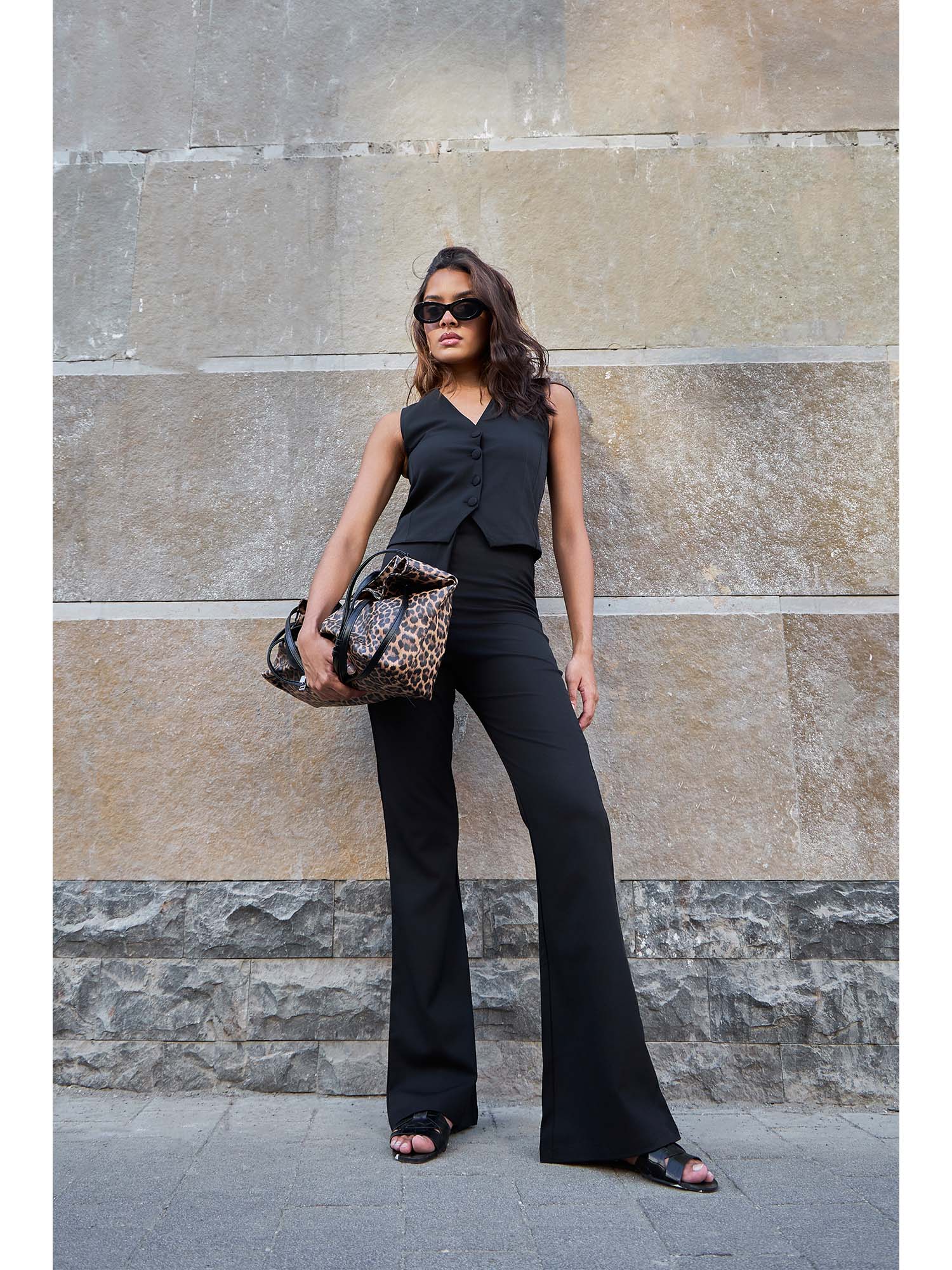 color capital Women Black Solid Trouser-picture-12