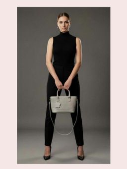 CrossKulture - Women Structured Handheld Handbag With Detachable Strap - Off White