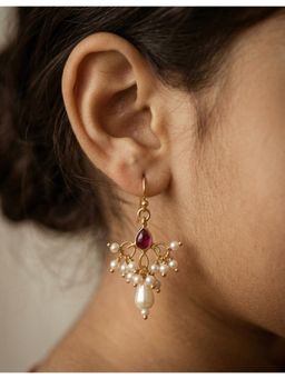 Choko - Chandelier Ruby Red Drop Earrings with Pearls for Festive Evenings (3-12 Years)