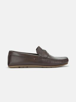 Tommy Hilfiger - Men Solid Brown Leather Loafers