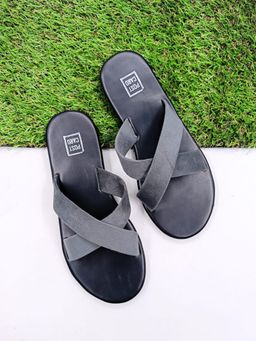 Postcard - Daisy Slip On Flats In Grey
