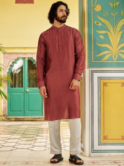 Andamen - Men Red Feature Solid Cotton Blend Woven Kurta