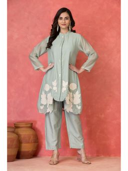 Sacred Suta - Women Applique Embroidered Green Kurta with Pant