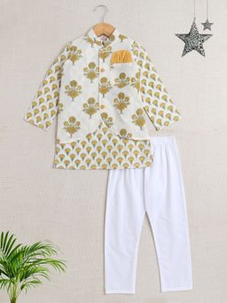 The Magic Wand - Boys Off White Floral Kurta with Pyjama and Jacket (Set of 3)
