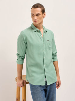The Bear House - Men Green Solid Slim Fit Casual Shirt