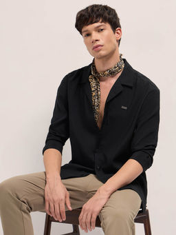 The Bear House - Men Black Solid Cuban Collar Oversized Fit Casual Shirt