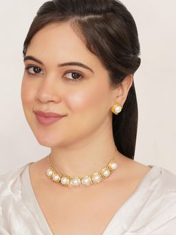 BeAbhika - Royal Pearl Halo Choker Jewellery Set