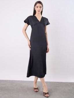 COLOR CAPITAL - Satin Wrap Midi Dress - Black