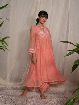 PANTS AND PAJAMAS - Peach Chikan Chanderi Mull Kurta