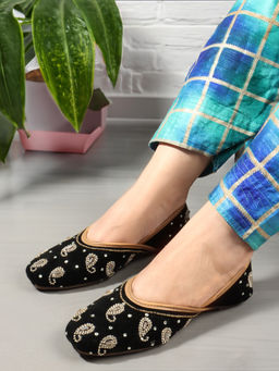 Iconics - Black Slip On Square Toe Women Mojaris