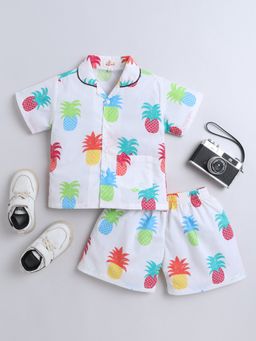 The Magic Wand - Unisex Pineapple Printed Shirt and Shorts -White (Set of 2)