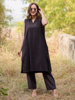 Babli - Warm Black Weave Co-Ord Set