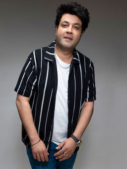 Instafab Plus - Men's Multi-Color Pencil Striped Shirt