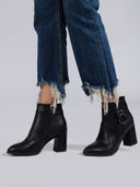 Black color option, Sold out