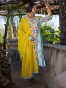 KIKU - Coral Flare Kurta (Set of 2)