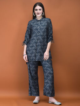 Shree - Women Liva Navy Blue Geometric Print Co-Ord (Set of 2)