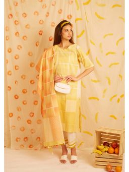Banana Labs - Women Banana Yellow Ombre Boxy Dupatta