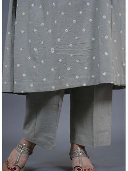 The Indian Ethnic Co. - Yashi Grey Solid Slub Cotton Straight Pant