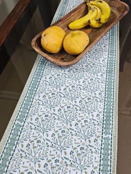 Akira Furnishings - Floral Whispers Machine Washable Table Runner In Elegant Print (4 Seaters)