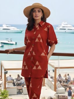 Shaily - Women Red Geometric Printed Pure Cambric Cotton Co-Ord (Set of 2)