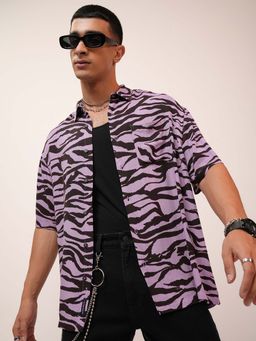 HIGHLANDER - Men Lavender Printed Oversized Fit Collar Neck Casual Shirt
