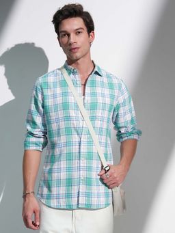 HIGHLANDER - Men Green Checks Slim Fit Collar Neck Casual Shirt