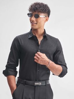 HIGHLANDER - Men Black Printed Slim Fit Collar Neck Formal Shirt