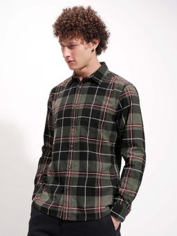 HIGHLANDER - Men Green Checks Slim Fit Collar Neck Casual Shirt