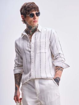 HIGHLANDER - Men White Stripes Relaxed Fit Collar Neck Casual Shirt