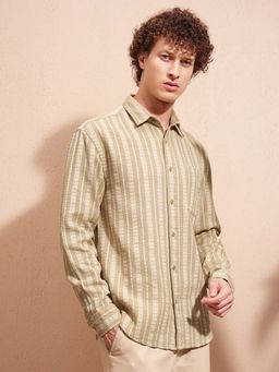 HIGHLANDER - Men Beige Stripes Relaxed Fit Collar Neck Casual Shirt
