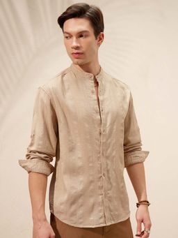 HIGHLANDER - Men Beige Textured Relaxed Fit Mandarin Neck Casual Shirt
