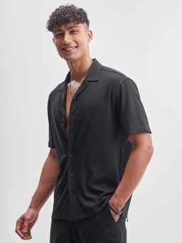 HIGHLANDER - Men Black Textured Relaxed Fit Collar Neck Casual Shirt