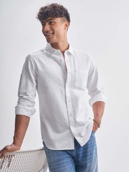 HIGHLANDER - Men White Textured Slim Fit Collar Neck Casual Shirt