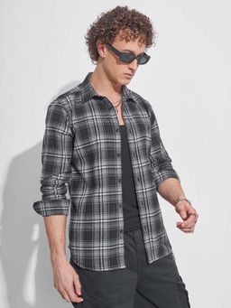 HIGHLANDER - Men Black Checks Slim Fit Collar Neck Casual Shirt