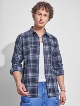 HIGHLANDER - Men Navy Blue Checks Slim Fit Collar Neck Casual Shirt