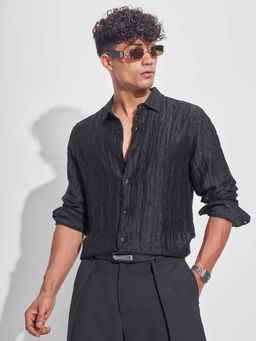 HIGHLANDER - Men Black Stripes Relaxed Fit Collar Neck Formal Shirt