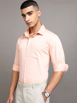 HIGHLANDER - Men Peach Solid Slim Fit Collar Neck Formal Shirt