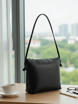 The House Of Ganges - Black Slindon Vegan Leather Sling Bag (M)