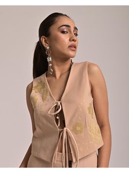 The Missy Co. - Floral Embroidered Clover Beige Top