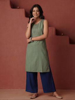 Jaipur Kurti - Women Green Embroidered Sleeveless Kurta
