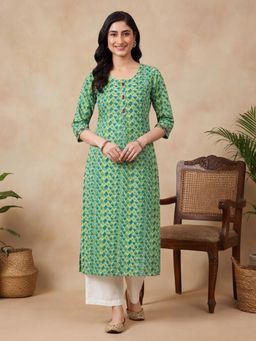 Jaipur Kurti - Women Green Geometric Print Pure Cotton Straight Kurta