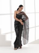 Black color option, Currently selected