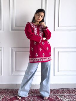 Poshak Chikan Studio - Women Hand-Embroidered Lucknowi Magenta Chikankari Cotton Short Kurti